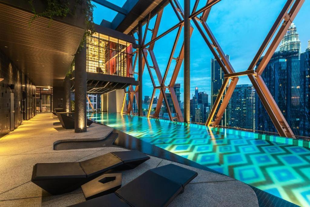 Scarletz Suites Klcc By Luxe Suites 吉隆坡 外观 照片