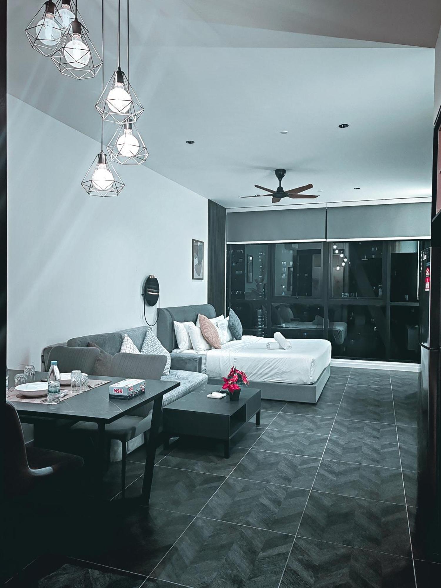 Scarletz Suites Klcc By Luxe Suites 吉隆坡 客房 照片