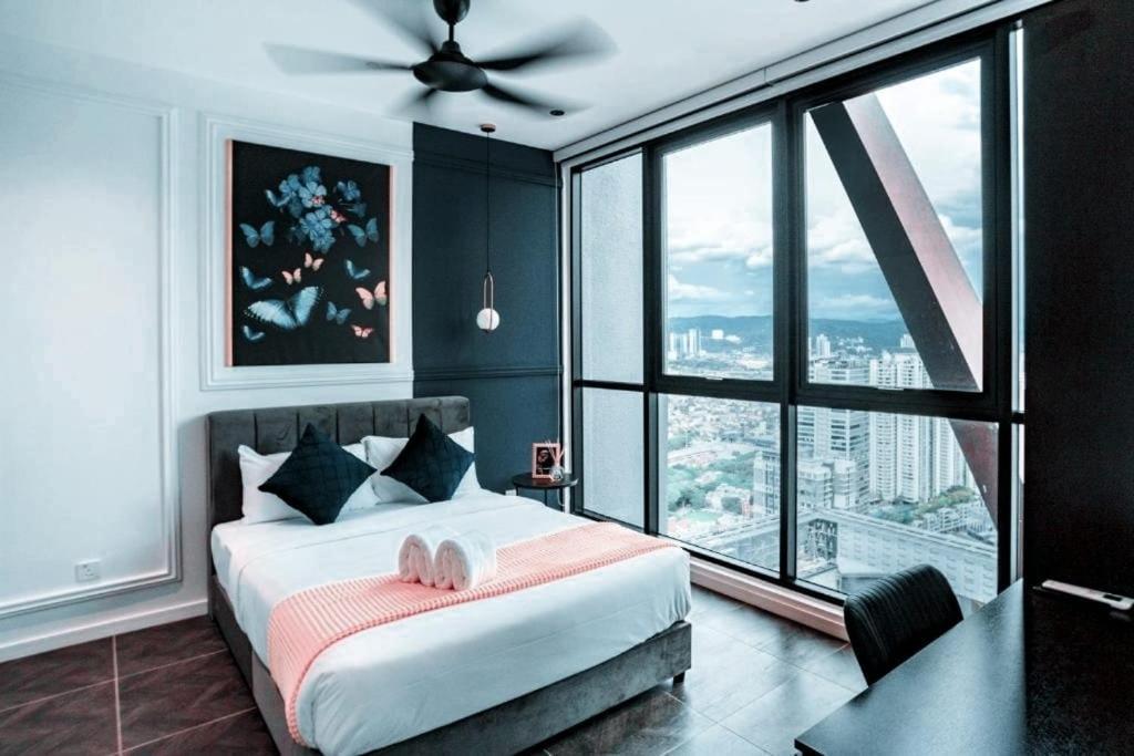 Scarletz Suites Klcc By Luxe Suites 吉隆坡 外观 照片